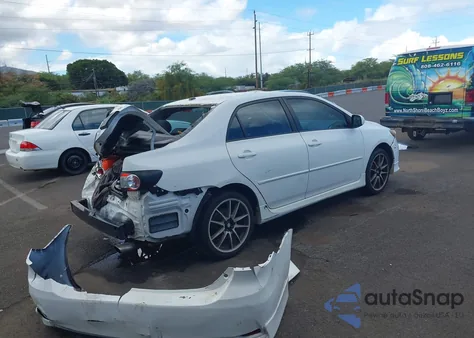 2011 Toyota Corolla S z USA, uszkodzony, nr VIN 2T1BU4EE6BC707895